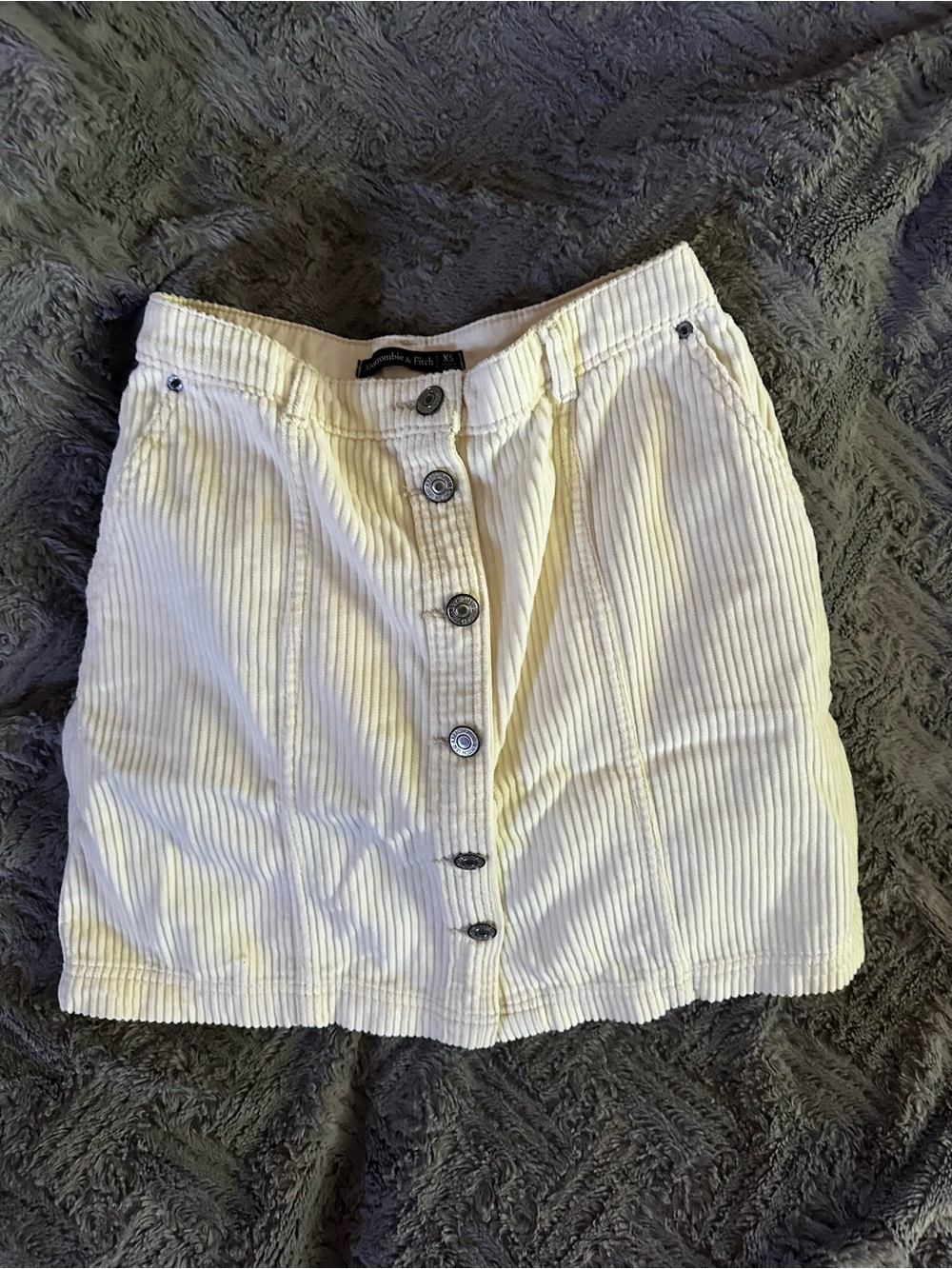 Abercrombie & Fitch XS Cream Corduroy Mini Skirt